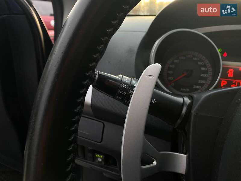 Внедорожник / Кроссовер Mitsubishi Outlander 2008 в Киеве