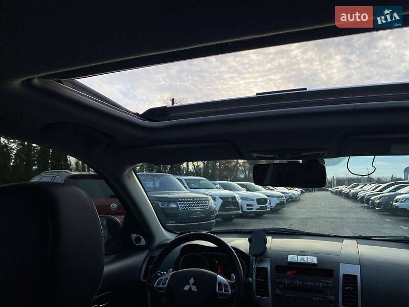 Внедорожник / Кроссовер Mitsubishi Outlander 2008 в Киеве