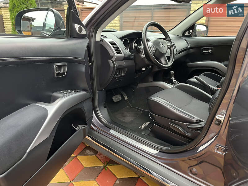 Внедорожник / Кроссовер Mitsubishi Outlander 2012 в Виннице