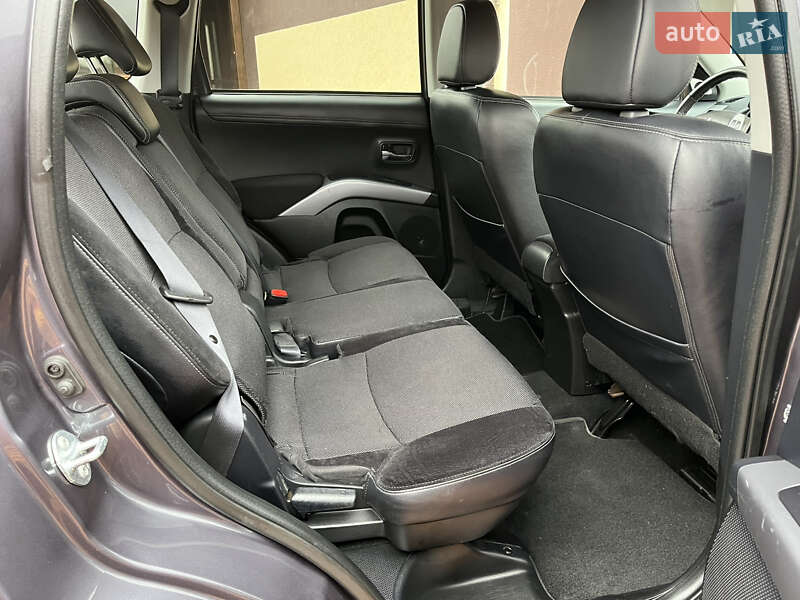 Внедорожник / Кроссовер Mitsubishi Outlander 2012 в Виннице