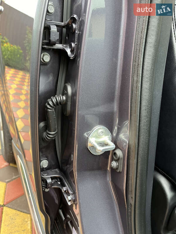 Внедорожник / Кроссовер Mitsubishi Outlander 2012 в Виннице