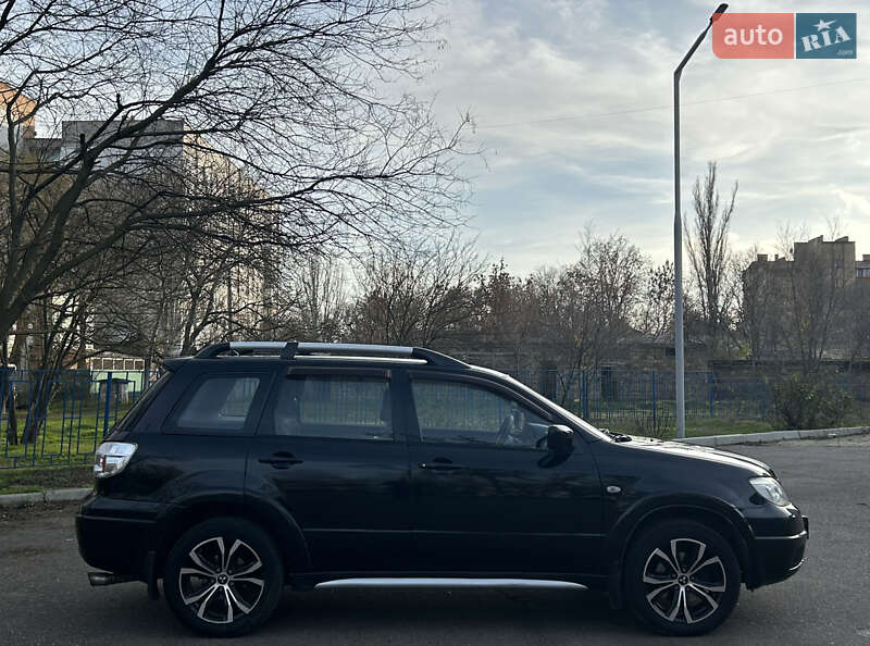 Внедорожник / Кроссовер Mitsubishi Outlander 2007 в Николаеве