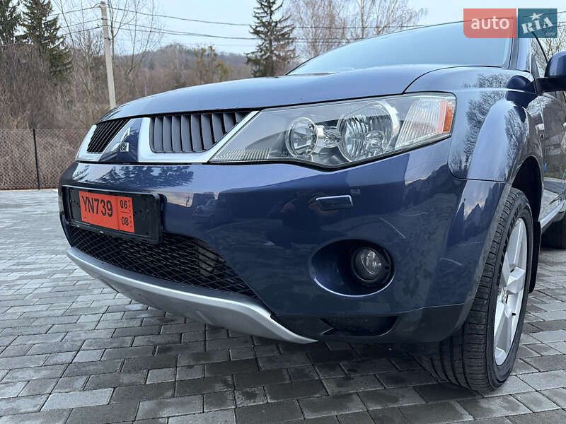 Позашляховик / Кросовер Mitsubishi Outlander 2007 в Кременці