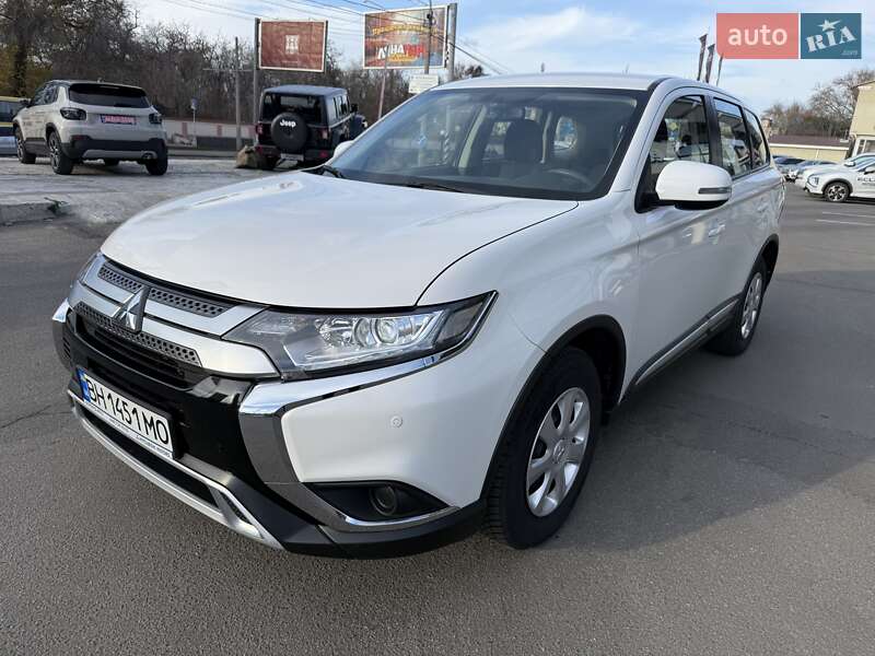 Позашляховик / Кросовер Mitsubishi Outlander 2019 в Одесі фото 2 Позашляховик / Кросовер Mitsubishi Outlander 2019 в Одесі
