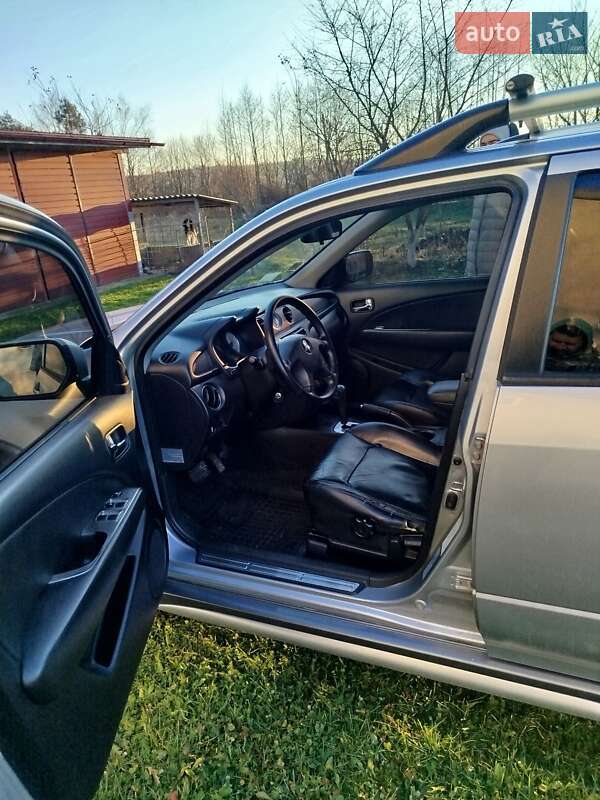 Внедорожник / Кроссовер Mitsubishi Outlander 2005 в Ивано-Франковске