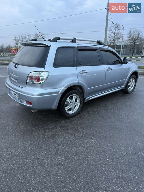 Внедорожник / Кроссовер Mitsubishi Outlander 2008 в Харькове фото 6 Внедорожник / Кроссовер Mitsubishi Outlander 2008 в Харькове