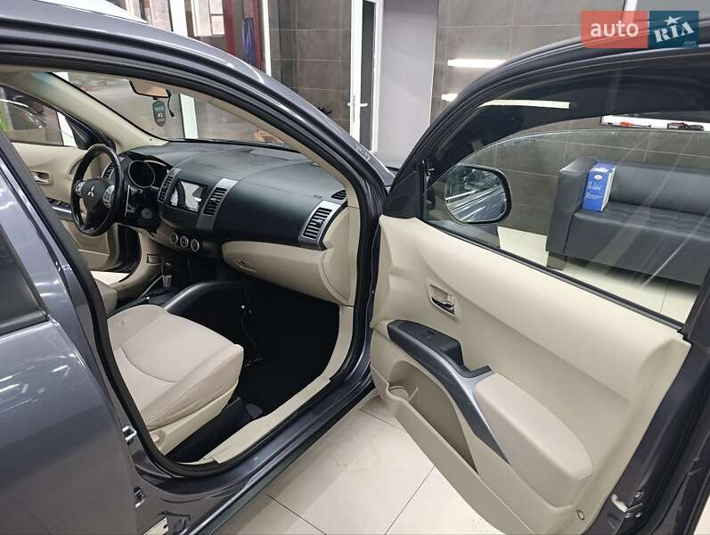 Внедорожник / Кроссовер Mitsubishi Outlander 2007 в Одессе
