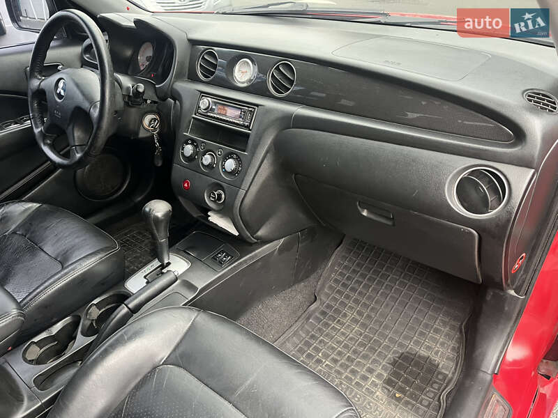 Позашляховик / Кросовер Mitsubishi Outlander 2007 в Києві фото 8 Позашляховик / Кросовер Mitsubishi Outlander 2007 в Києві