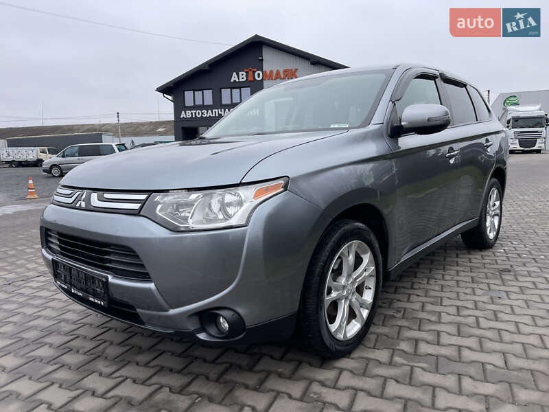 Позашляховик / Кросовер Mitsubishi Outlander 2013 в Луцьку