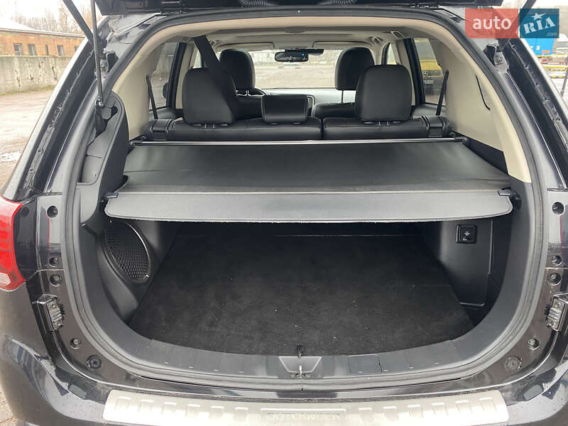 Позашляховик / Кросовер Mitsubishi Outlander 2018 в Чернігові фото 15 Позашляховик / Кросовер Mitsubishi Outlander 2018 в Чернігові