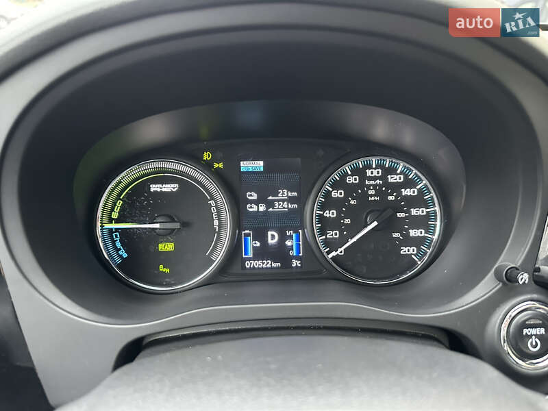 Позашляховик / Кросовер Mitsubishi Outlander 2019 в Львові