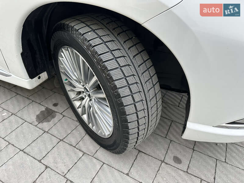 Позашляховик / Кросовер Mitsubishi Outlander 2019 в Львові