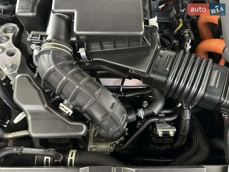 Позашляховик / Кросовер Mitsubishi Outlander 2024 в Львові