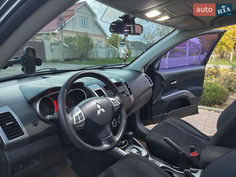 Позашляховик / Кросовер Mitsubishi Outlander 2008 в Миколаєві