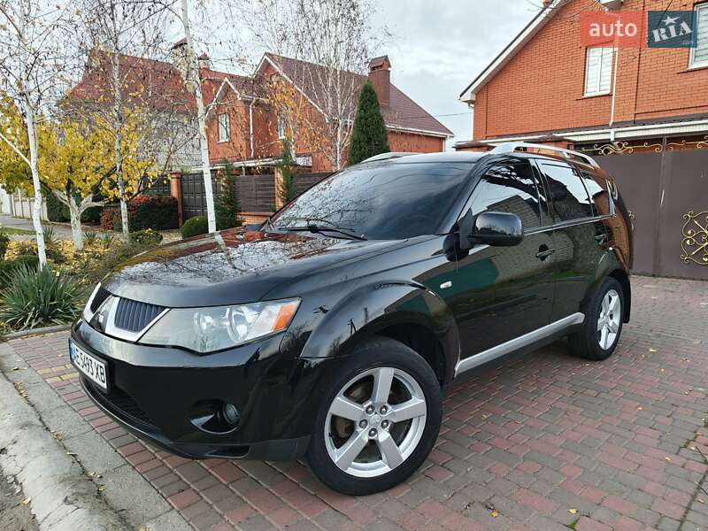 Позашляховик / Кросовер Mitsubishi Outlander 2008 в Миколаєві