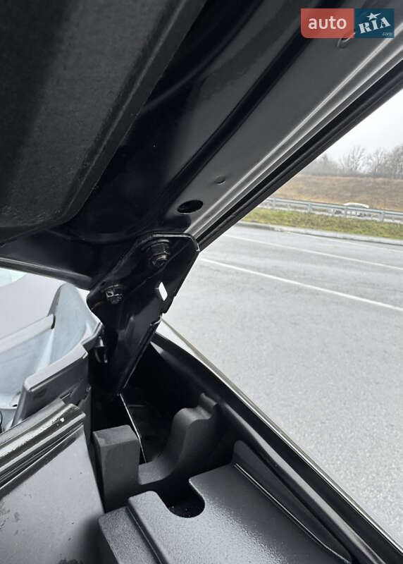 Позашляховик / Кросовер Mitsubishi Outlander 2012 в Полтаві