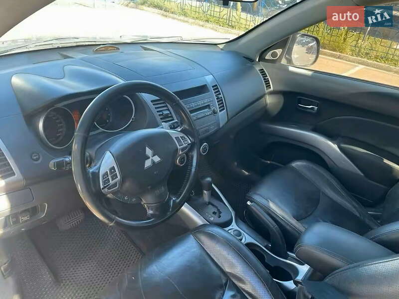 Позашляховик / Кросовер Mitsubishi Outlander 2007 в Києві фото 10 Позашляховик / Кросовер Mitsubishi Outlander 2007 в Києві