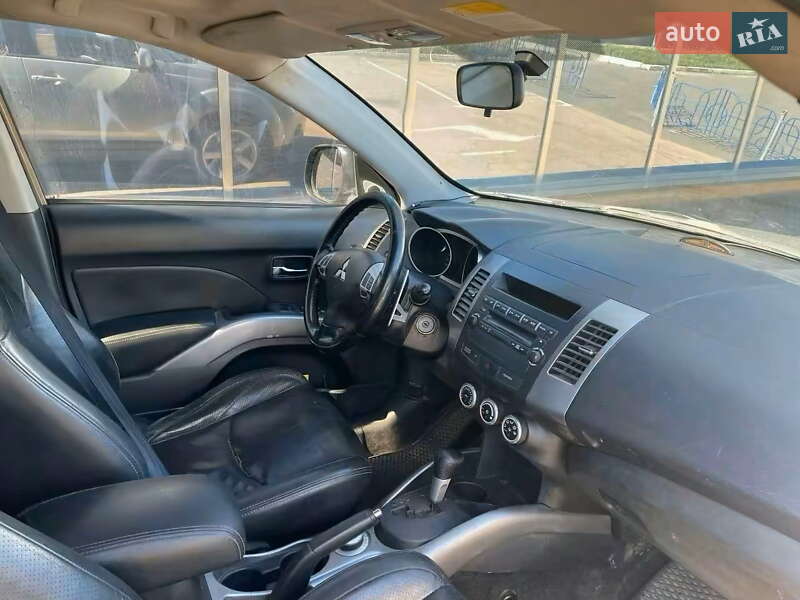 Позашляховик / Кросовер Mitsubishi Outlander 2007 в Києві фото 20 Позашляховик / Кросовер Mitsubishi Outlander 2007 в Києві