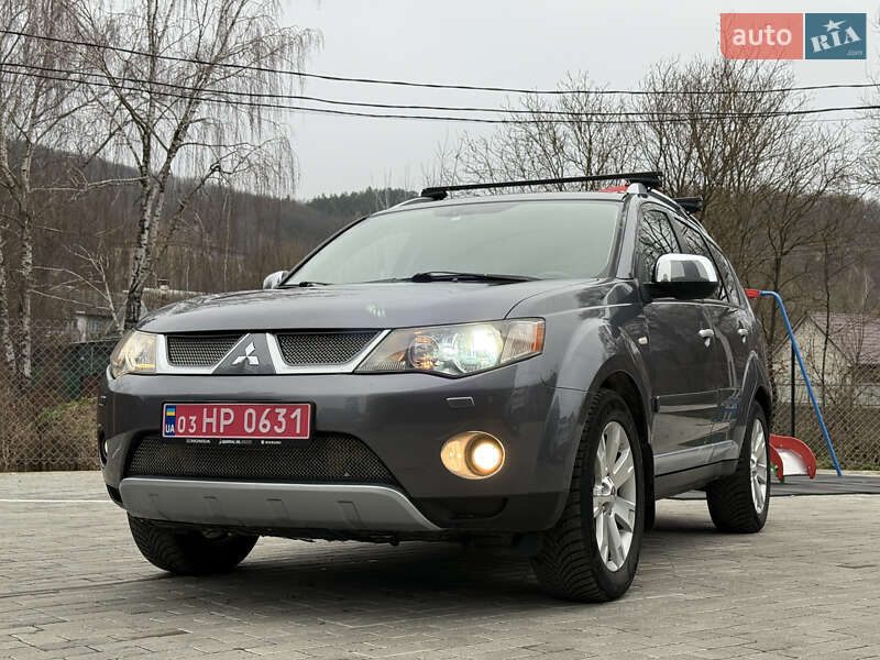 Внедорожник / Кроссовер Mitsubishi Outlander 2008 в Кременце