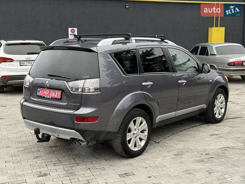 Внедорожник / Кроссовер Mitsubishi Outlander 2008 в Кременце