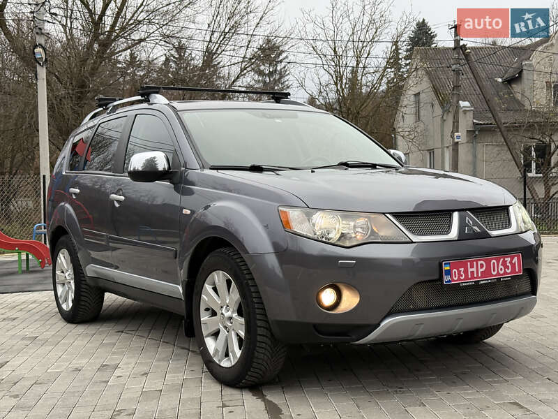 Внедорожник / Кроссовер Mitsubishi Outlander 2008 в Кременце