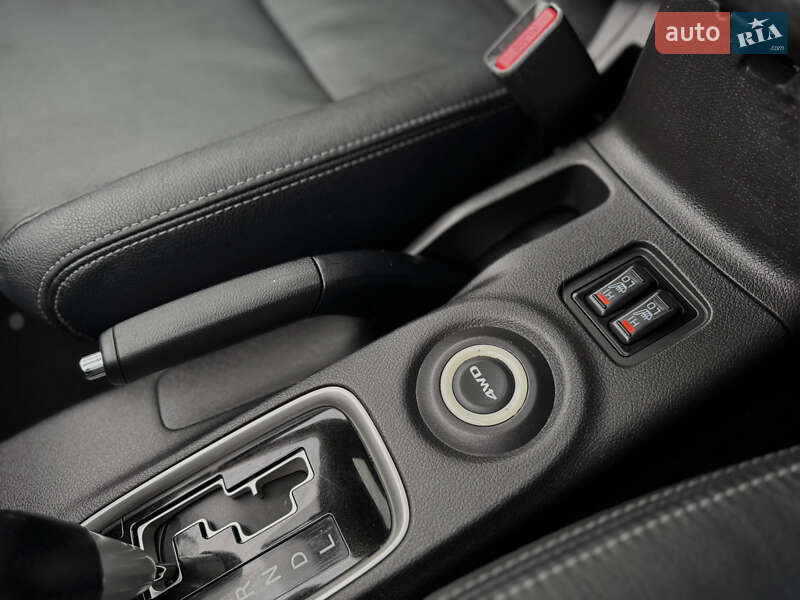 Позашляховик / Кросовер Mitsubishi Outlander 2015 в Дрогобичі