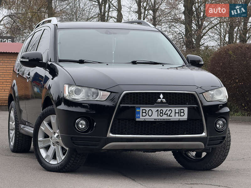 Позашляховик / Кросовер Mitsubishi Outlander 2010 в Тернополі