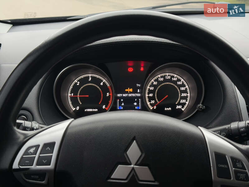 Позашляховик / Кросовер Mitsubishi Outlander 2010 в Тернополі