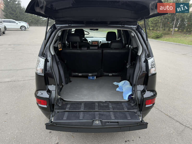 Позашляховик / Кросовер Mitsubishi Outlander 2010 в Тернополі