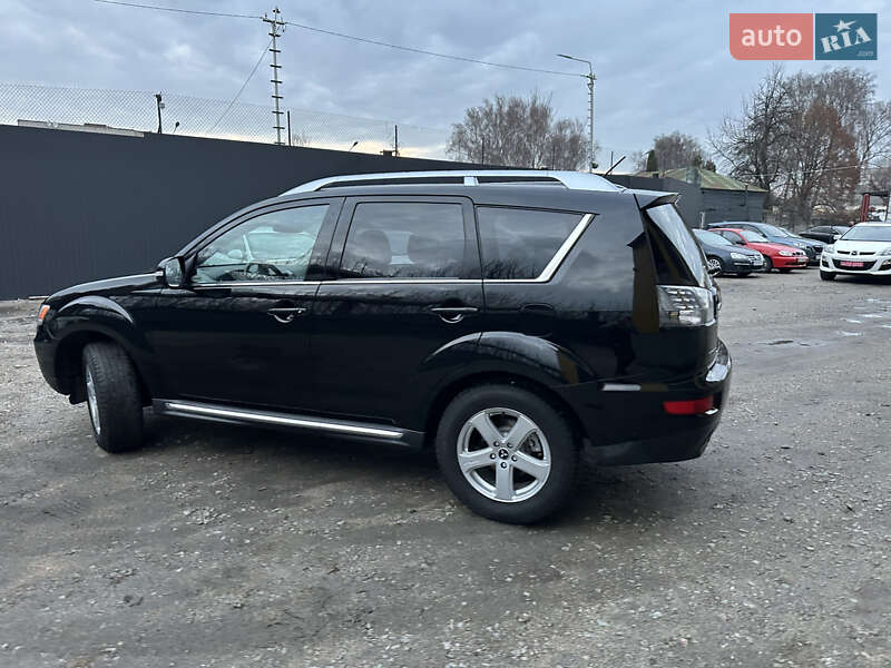 Позашляховик / Кросовер Mitsubishi Outlander 2009 в Ніжині
