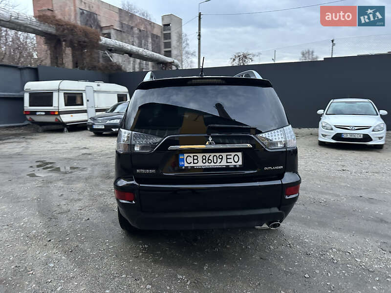 Позашляховик / Кросовер Mitsubishi Outlander 2009 в Ніжині