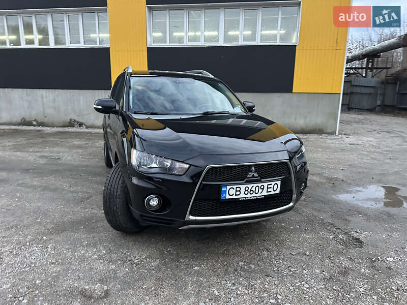 Позашляховик / Кросовер Mitsubishi Outlander 2009 в Ніжині