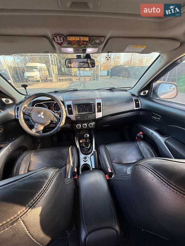Позашляховик / Кросовер Mitsubishi Outlander 2008 в Березані