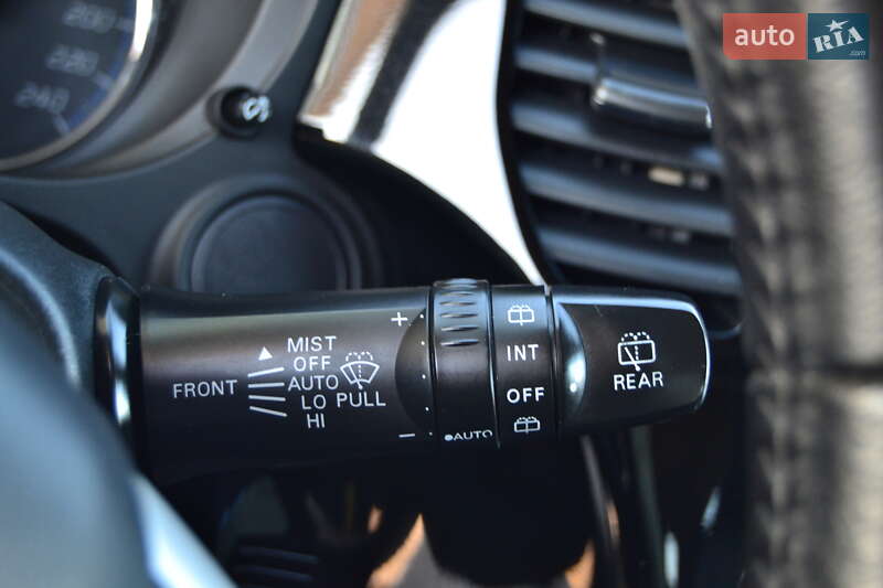 Внедорожник / Кроссовер Mitsubishi Outlander 2013 в Дрогобыче