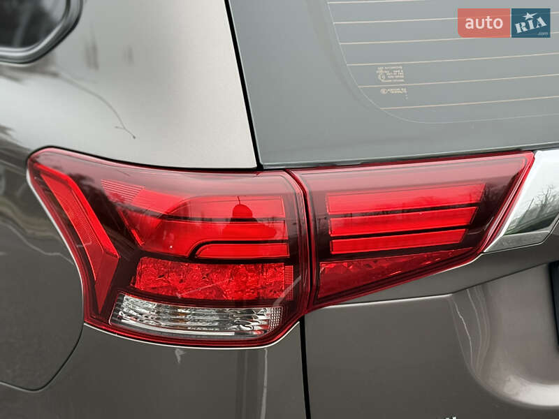 Позашляховик / Кросовер Mitsubishi Outlander 2018 в Харкові фото 34 Позашляховик / Кросовер Mitsubishi Outlander 2018 в Харкові
