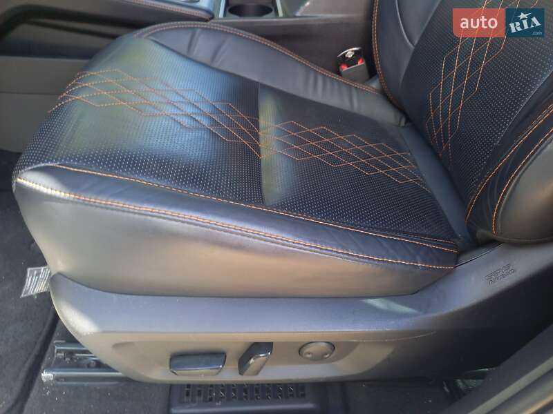 Внедорожник / Кроссовер Mitsubishi Outlander 2022 в Черкассах