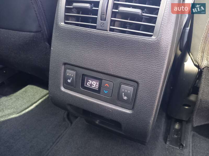 Внедорожник / Кроссовер Mitsubishi Outlander 2022 в Черкассах