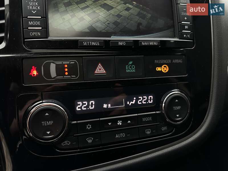 Позашляховик / Кросовер Mitsubishi Outlander 2013 в Івано-Франківську