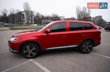 Позашляховик / Кросовер Mitsubishi Outlander 2019 в Запоріжжі