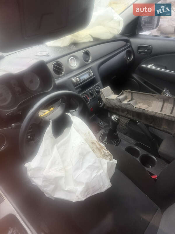 Позашляховик / Кросовер Mitsubishi Outlander 2008 в Лубнах фото 18 Позашляховик / Кросовер Mitsubishi Outlander 2008 в Лубнах