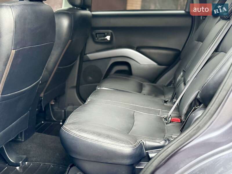 Позашляховик / Кросовер Mitsubishi Outlander 2007 в Дніпрі фото 25 Позашляховик / Кросовер Mitsubishi Outlander 2007 в Дніпрі