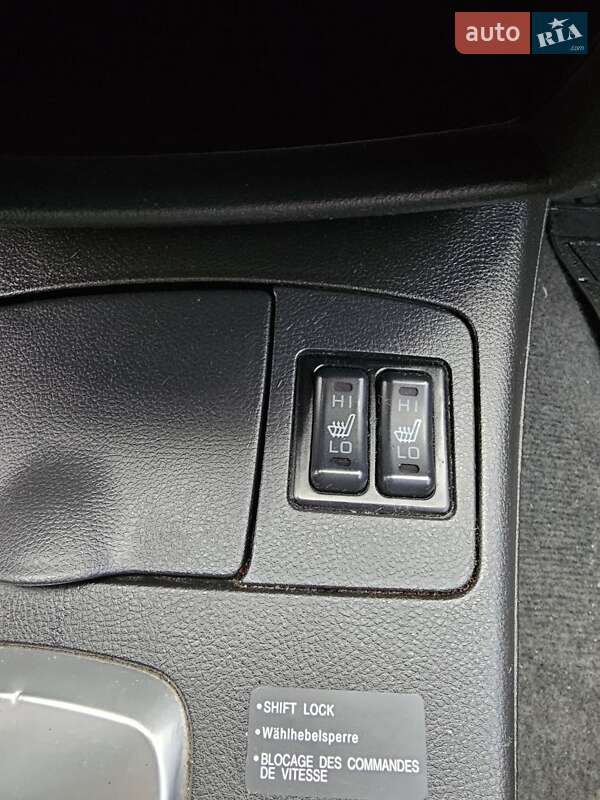 Позашляховик / Кросовер Mitsubishi Outlander 2008 в Києві