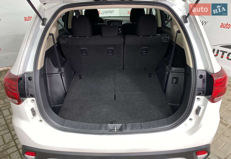 Позашляховик / Кросовер Mitsubishi Outlander 2020 в Львові