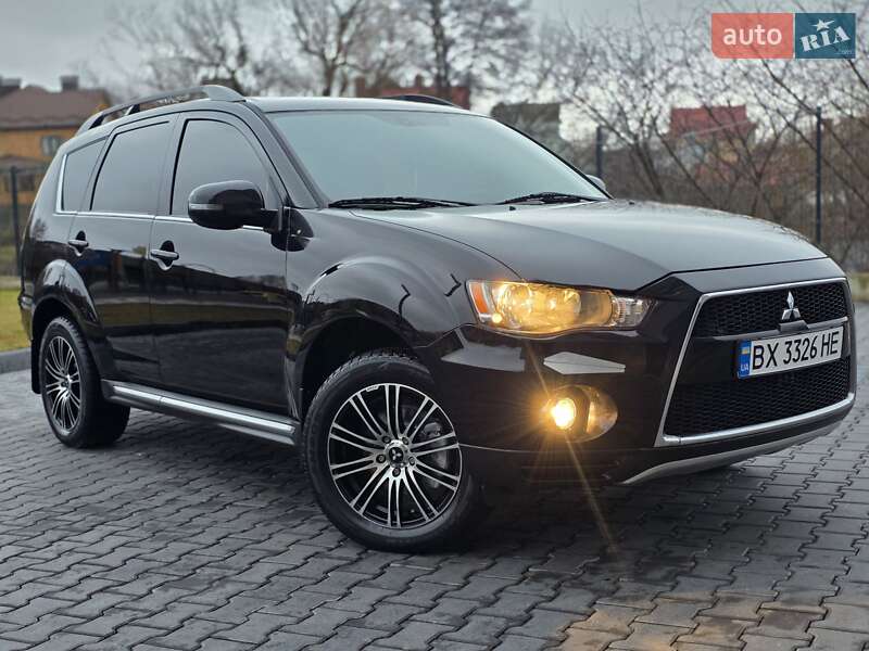 Mitsubishi Outlander 2012