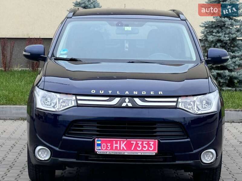 Позашляховик / Кросовер Mitsubishi Outlander 2012 в Луцьку