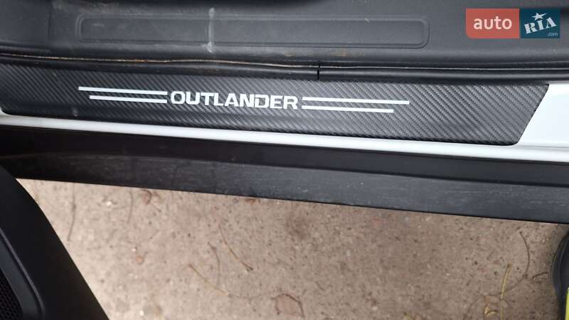 Позашляховик / Кросовер Mitsubishi Outlander 2021 в Києві фото 6 Позашляховик / Кросовер Mitsubishi Outlander 2021 в Києві