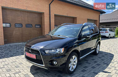 Внедорожник / Кроссовер Mitsubishi Outlander 2010 в Ровно
