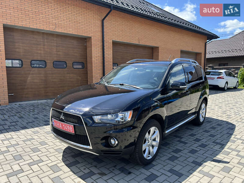 Позашляховик / Кросовер Mitsubishi Outlander 2010 в Рівному фото Позашляховик / Кросовер Mitsubishi Outlander 2010 в Рівному
