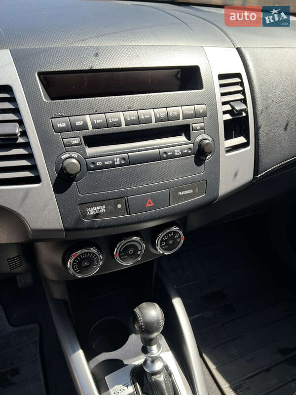 Позашляховик / Кросовер Mitsubishi Outlander 2010 в Рівному фото 18 Позашляховик / Кросовер Mitsubishi Outlander 2010 в Рівному