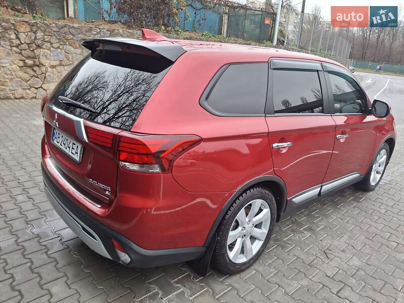 Позашляховик / Кросовер Mitsubishi Outlander 2019 в Вінниці